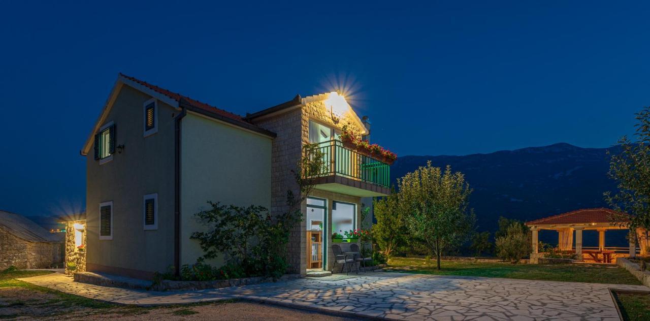 Luce Omis