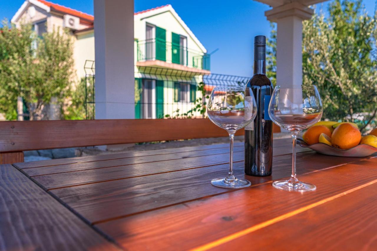 Luce Villa Omis